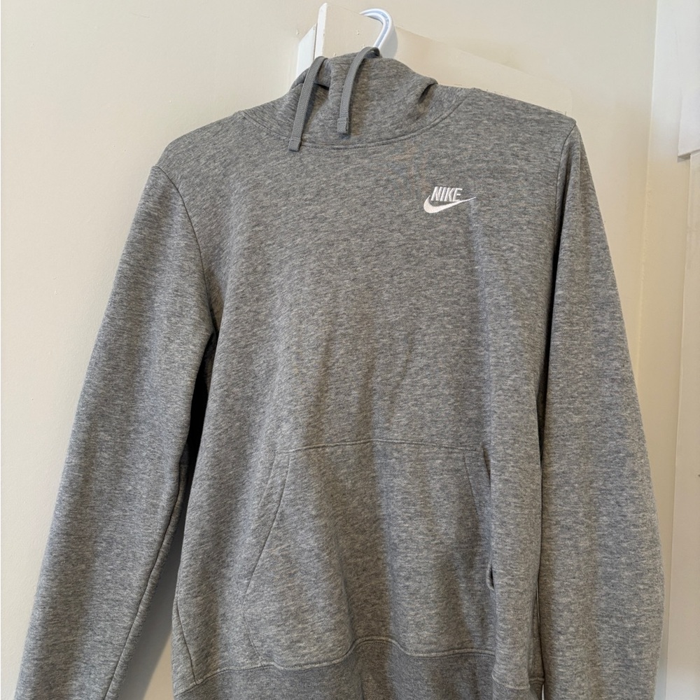 Nike Women’s Heather Gray Pullover Hoodie